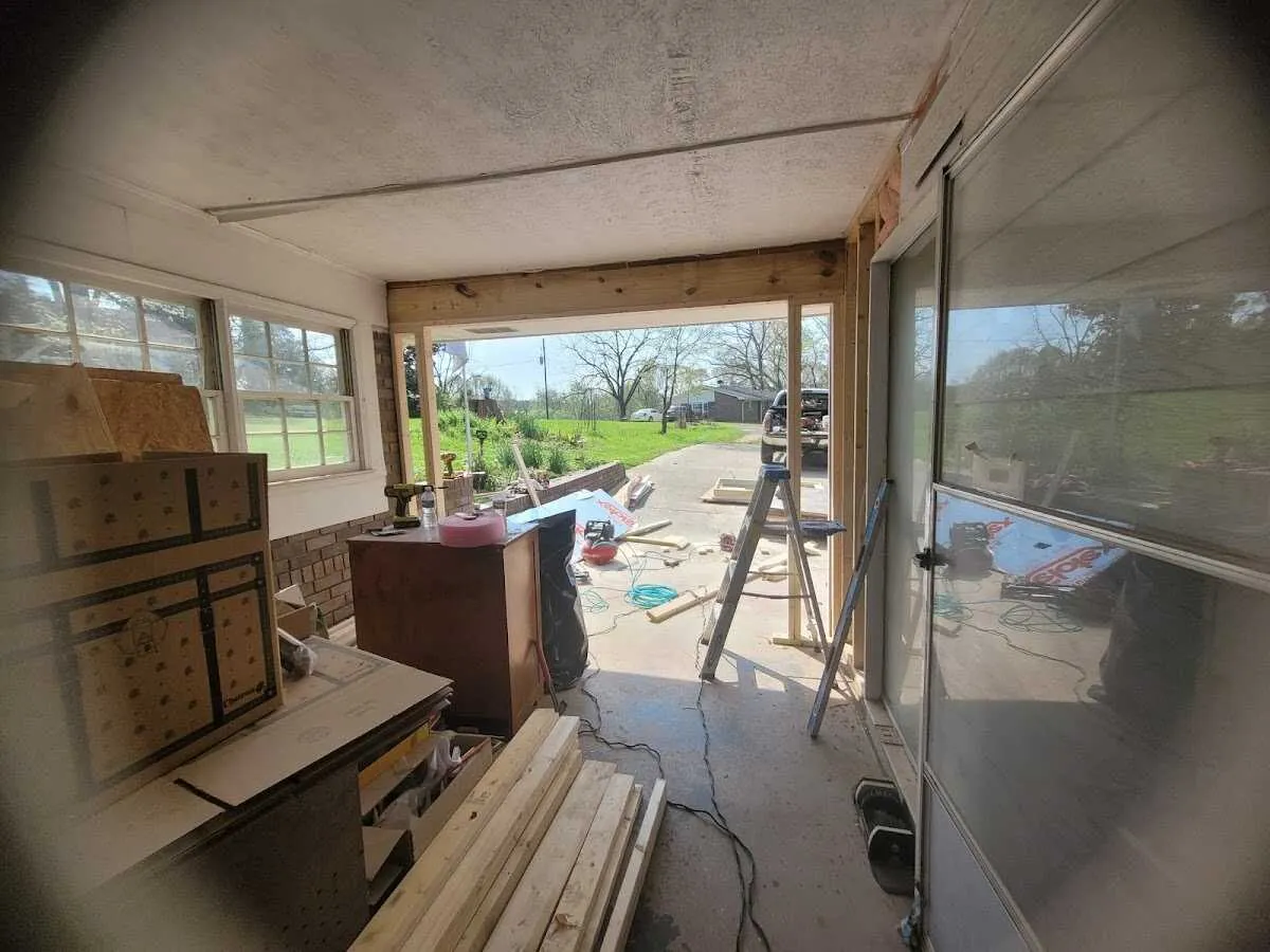 Air movers and dehumidifier for Drying & Dehumidification in Logan